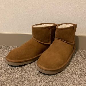 Koolaburra by UGG Mini Boots